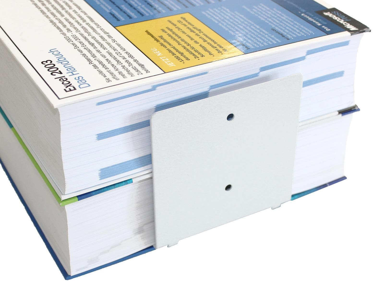 Floating books: invisible shelf