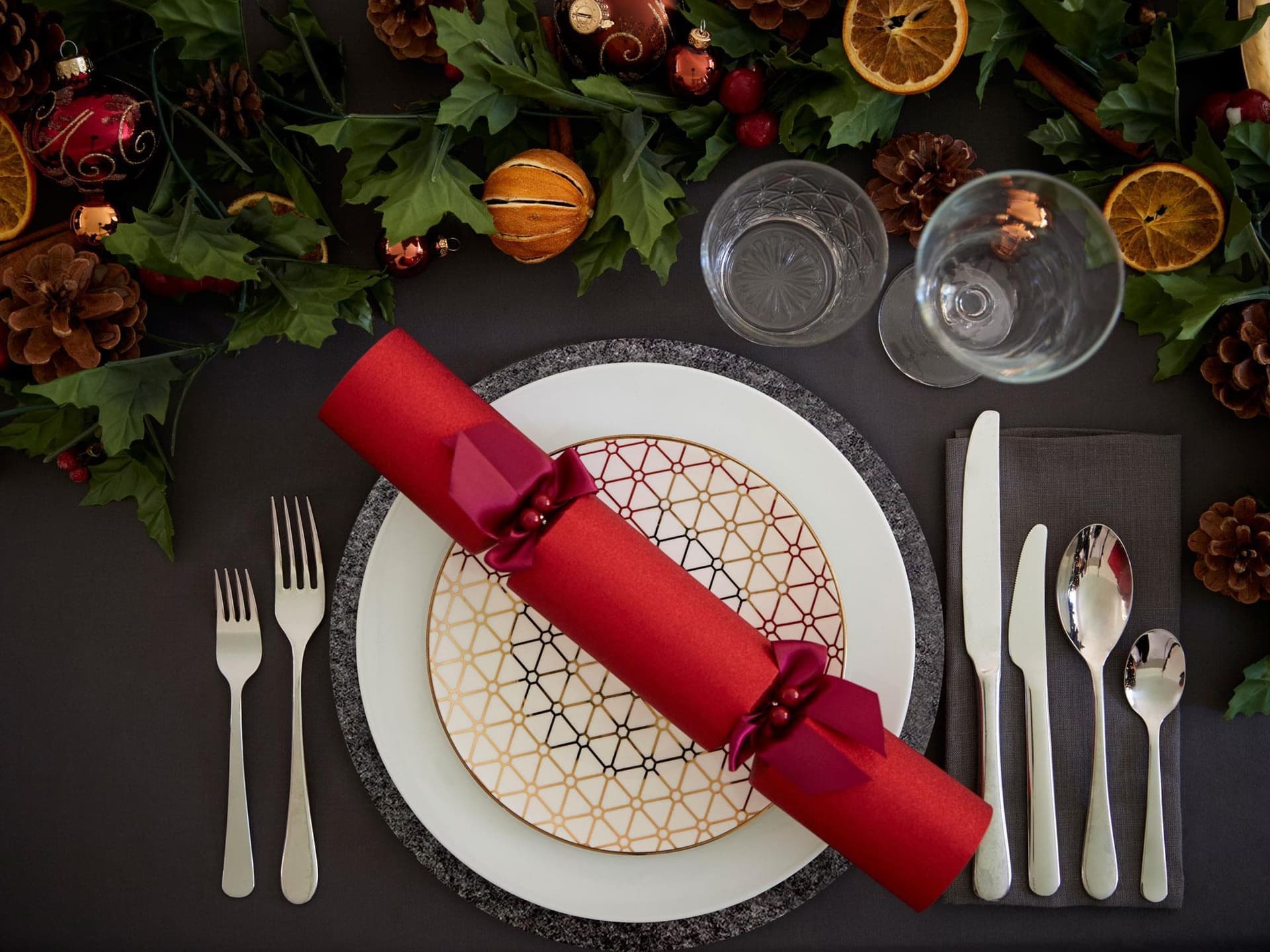 4 piece felt placemat anthracite, round Ø 35cm Set of 6 felt placemats anthracite, round Ø 35cm