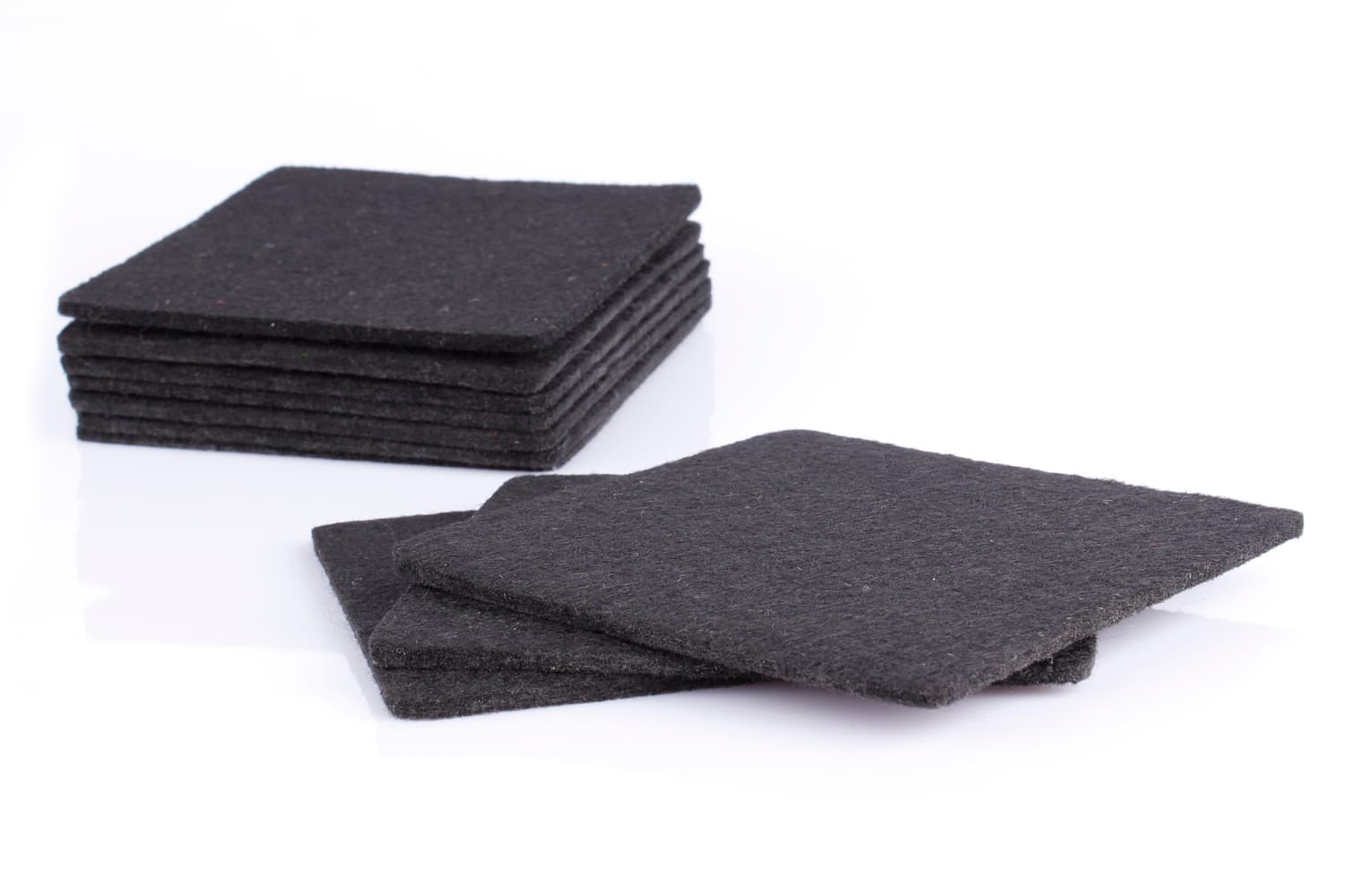 Set of 10 felt glass coasters in black Set of 10 felt glass coasters in black